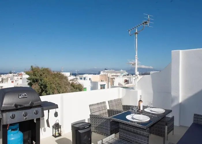 Amazing Mykonos Town Maisonette With Roof Garden