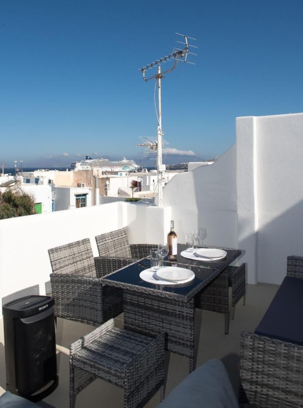 Amazing Mykonos Town Maisonette With Roof Garden